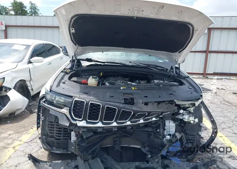 2023 Jeep Grand Cherokee Laredo 4X2 из США, поврежденный, VIN 1C4RJGAGXPC511667